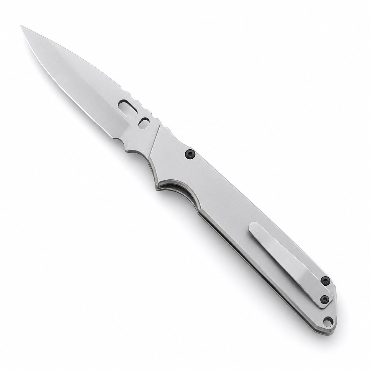 Sandy Advance Has No Word-less Folding Knife